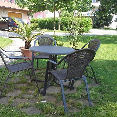Apartment Herdrich Rust Bagian luar foto